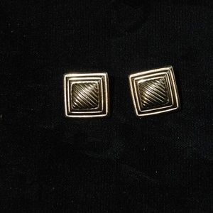 COPY - Christian Dior Gold Tone Clip Earrings